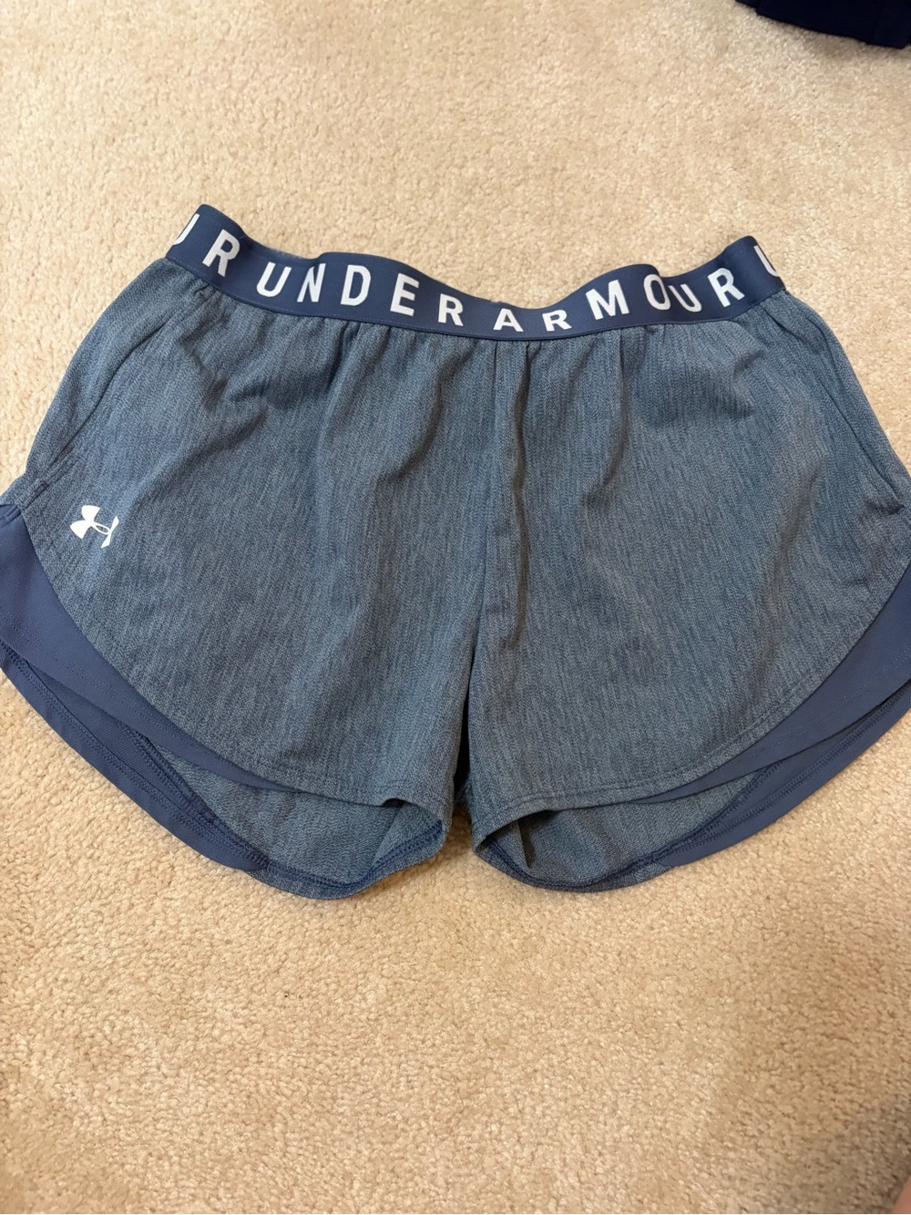 Underarmour shorts